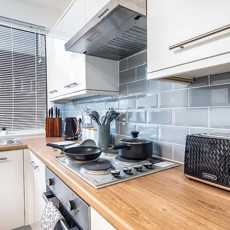 Exclusive Rates For Direct Longer Bookings - Cosy Spaces Leeds Holiday home Leeds (West Yorkshire)